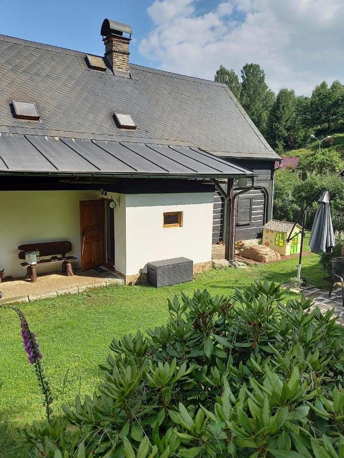 Medova Chaloupka Jetrichovice Ceske Svycarsko Villa Buitenkant foto